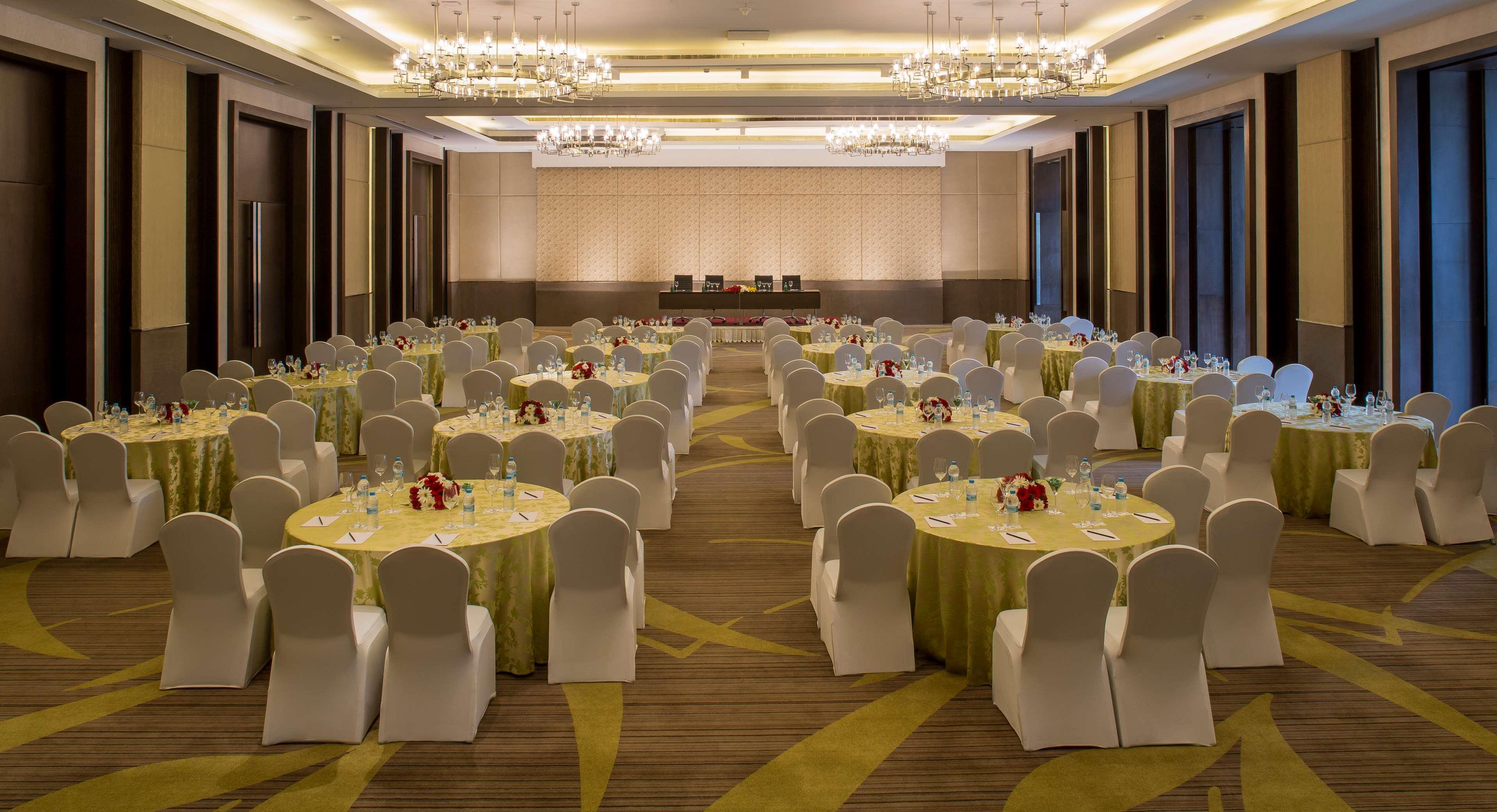 Radisson Blu Hotel Guwahati Eksteriør billede The Grand Ballroom