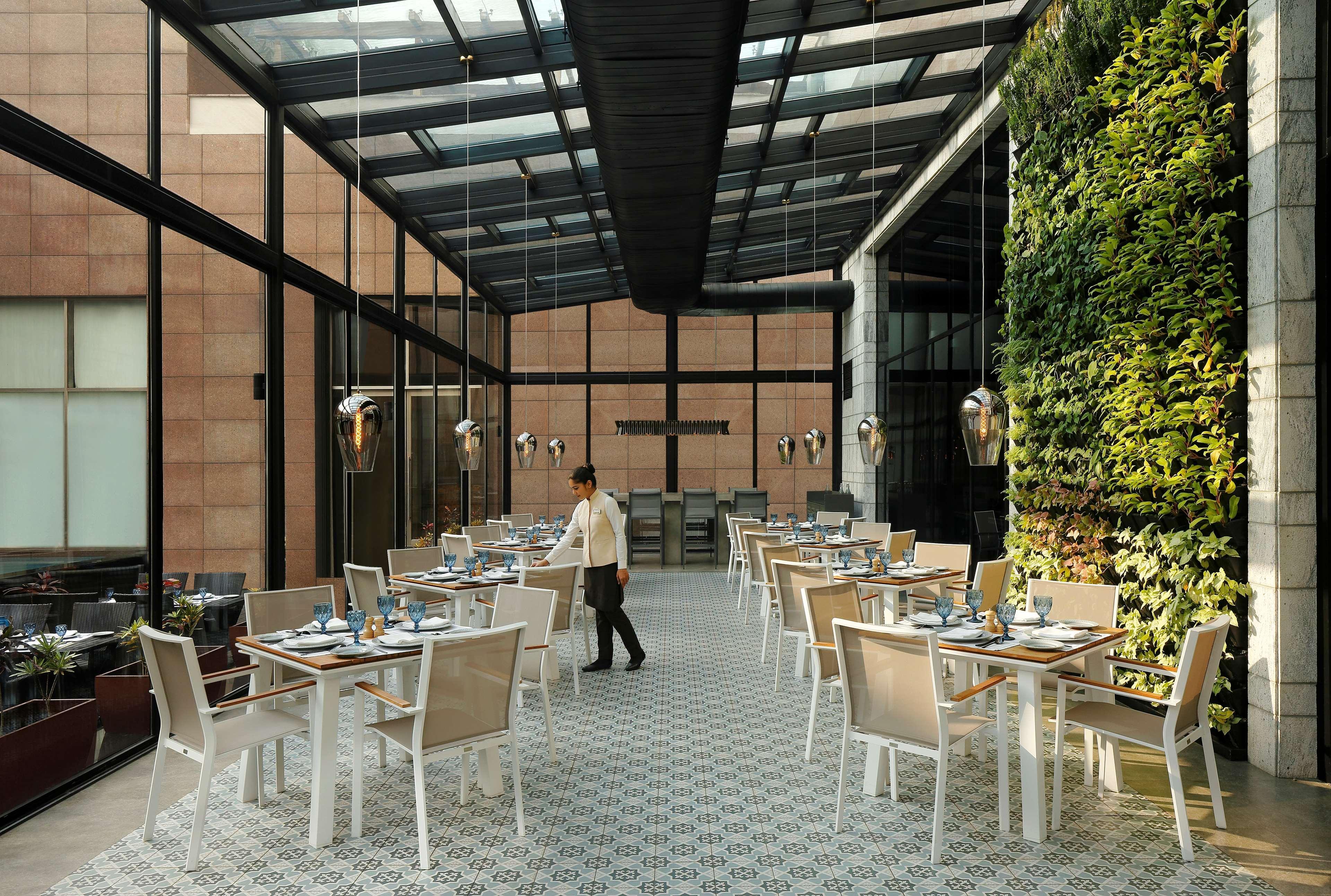 Radisson Blu Hotel Guwahati Eksteriør billede The Terrace