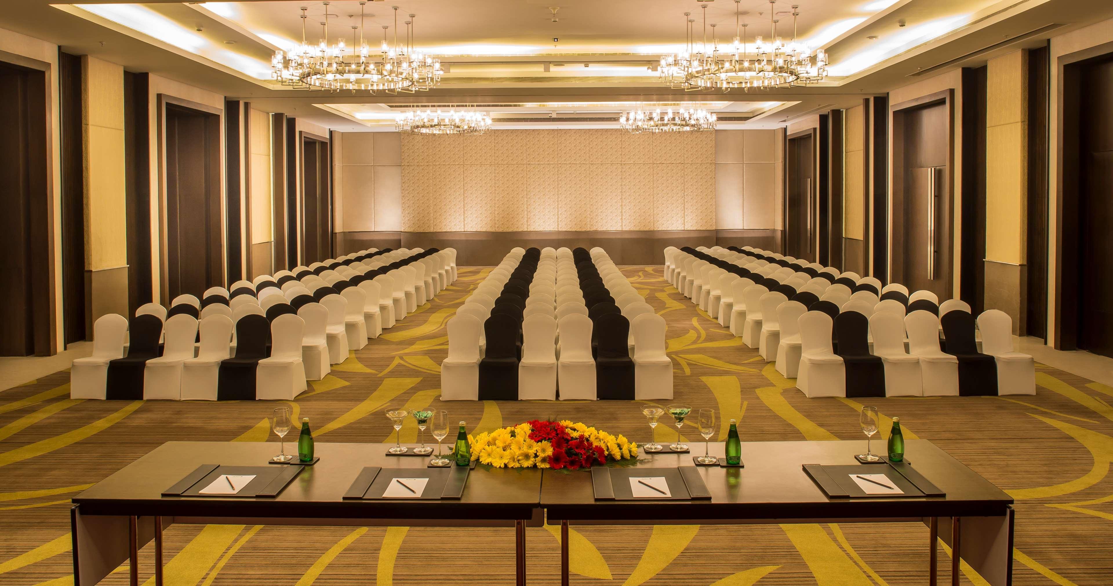 Radisson Blu Hotel Guwahati Eksteriør billede The Grand Ballroom