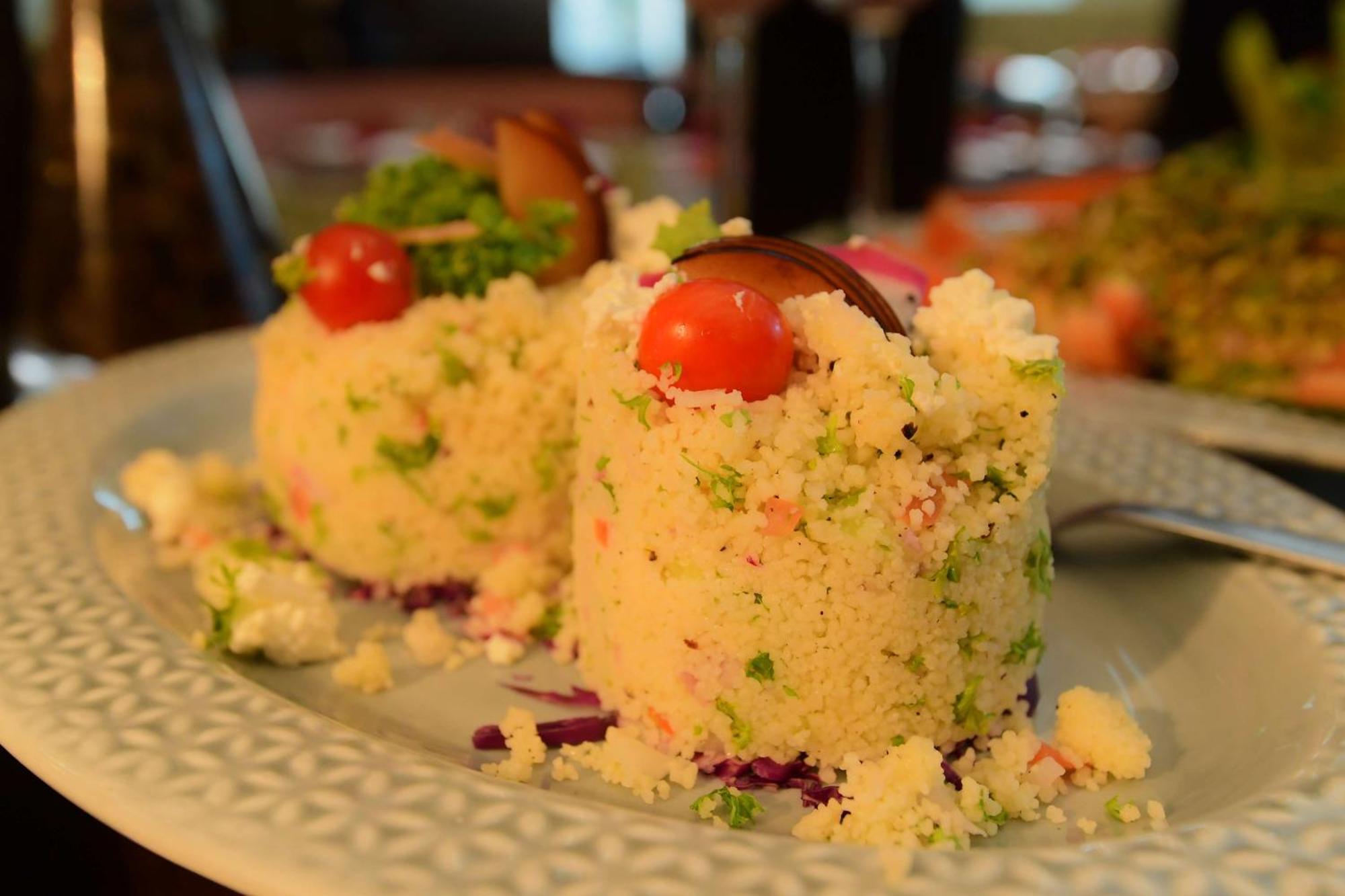 Radisson Blu Hotel Guwahati Eksteriør billede Couscous