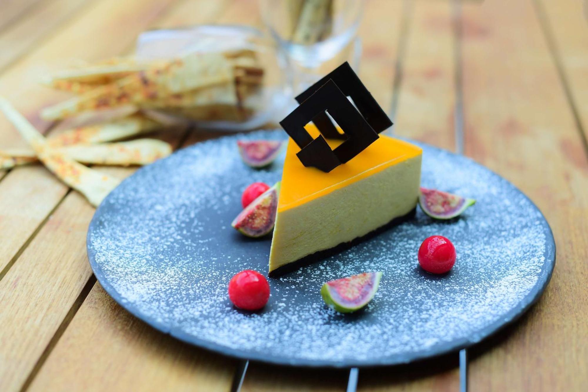 Radisson Blu Hotel Guwahati Eksteriør billede A slice of mango cheesecake